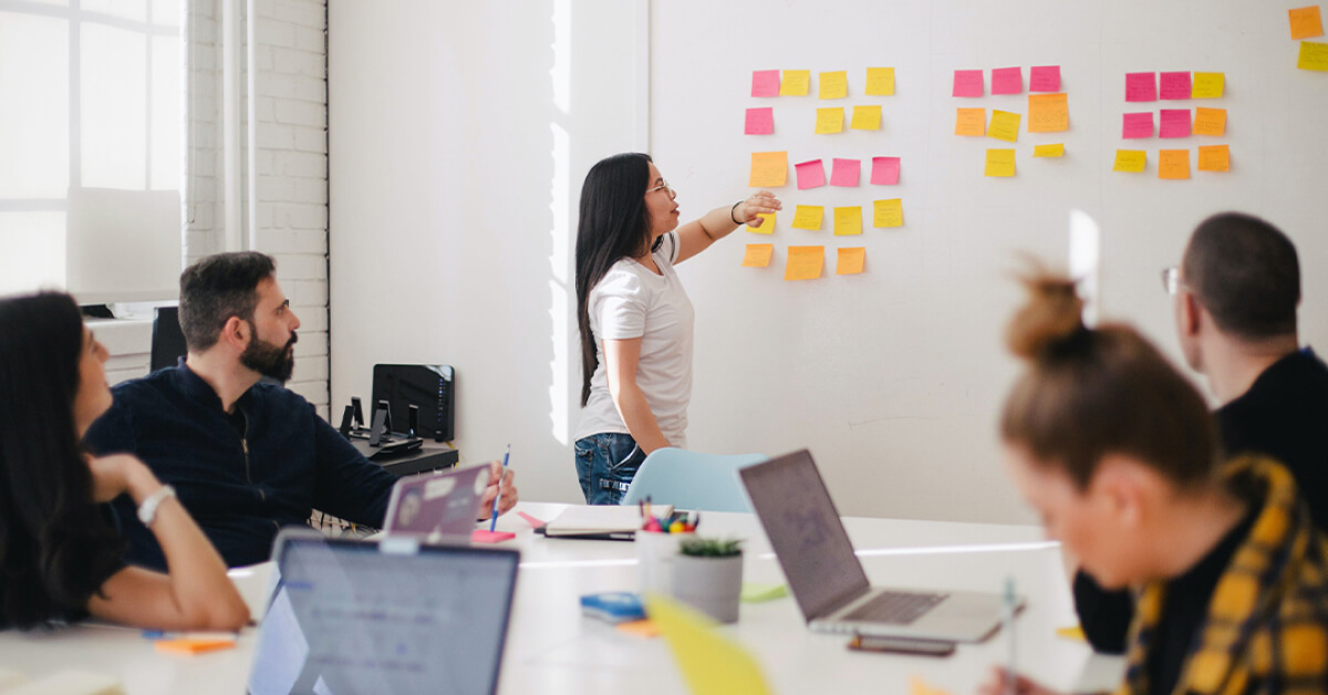 retrospectivas-agiles-como-fortalecer-conexiones-equipo-mediante-mejora-continua